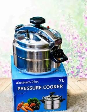 Brand New Pressure Cooker 2 Handle - thumbnail 2