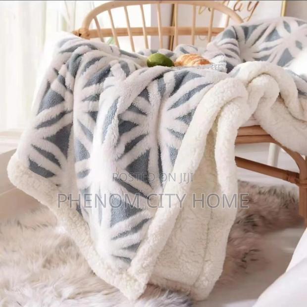New Design Mustard Sherpa Blankets - thumbnail 2