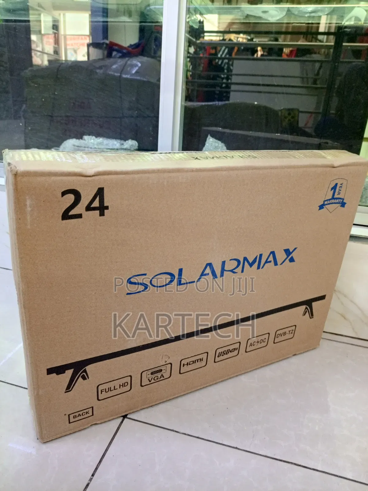 Solarmax 24" Inches Ac/Dc LED Digital TV