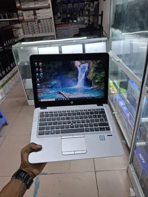 Laptop HP EliteBook 820 G3 8GB Intel Core I5 SSD 256GB
