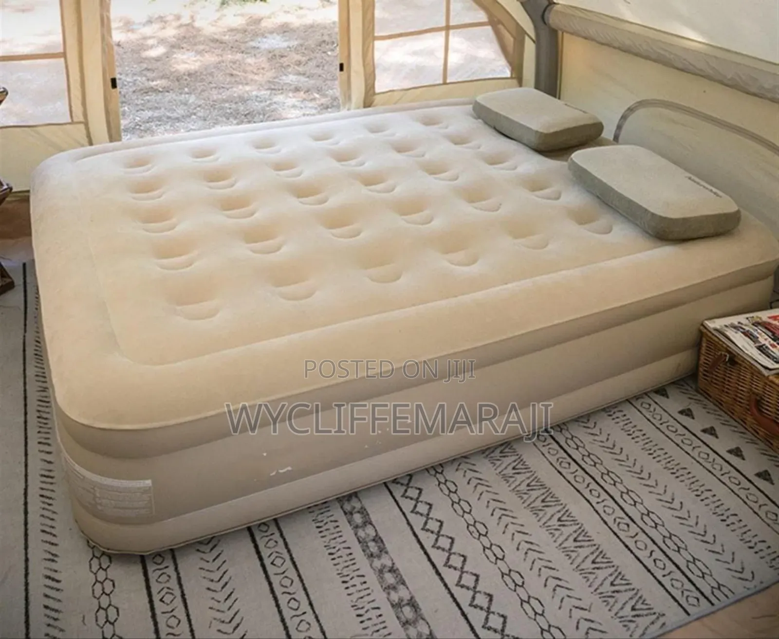 Self Inflatable Bed With 2 Pillows Size 190x100x40cm