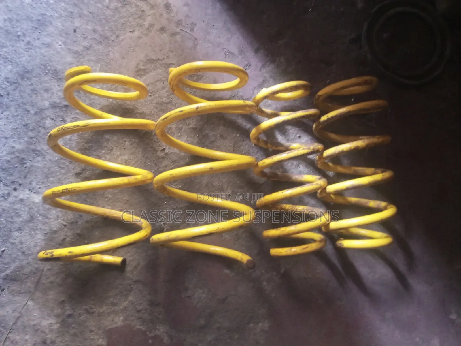Toyota Noah Springs