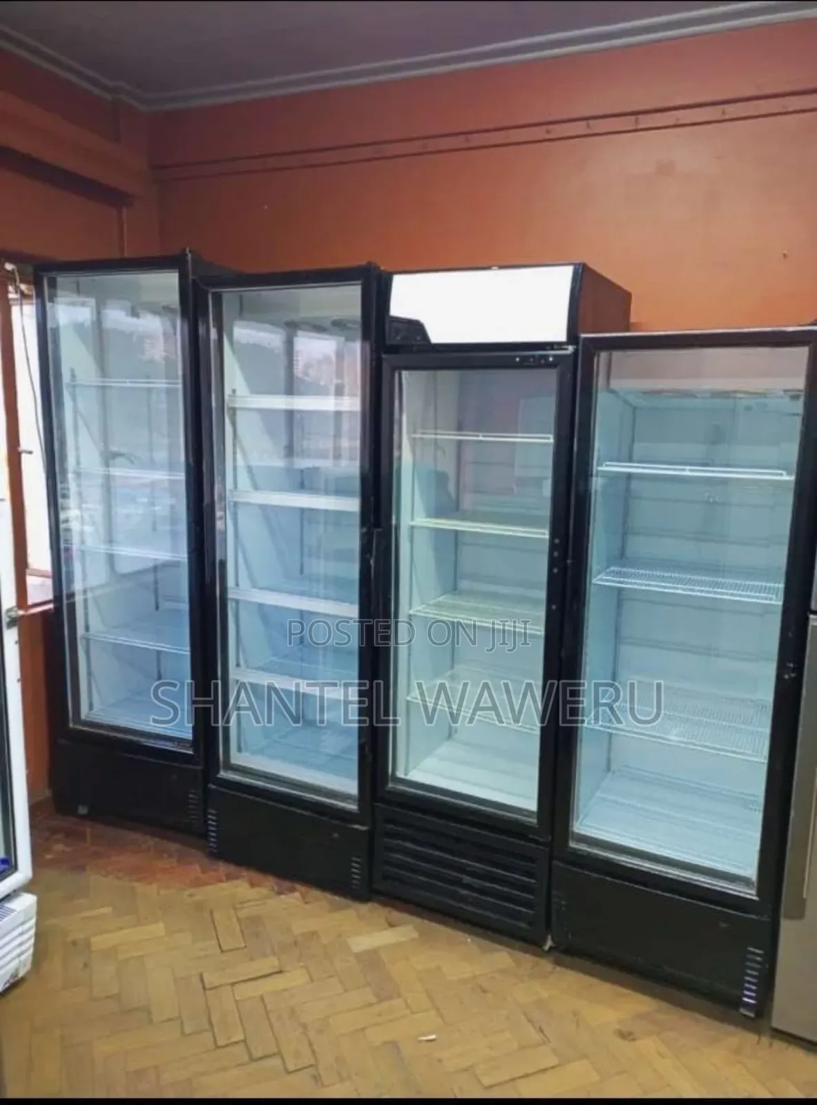 Black and White Display Refrigerator