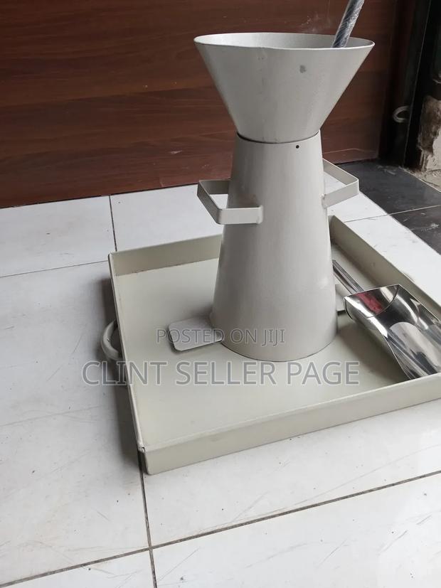 Slump Cone/ Concrete Taper. - thumbnail 3