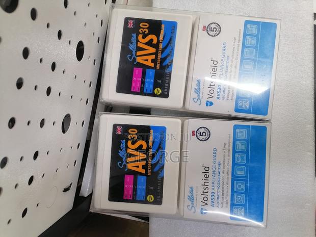 New Sollatek Automatic Voltage Switcher 30 Amps Avs30