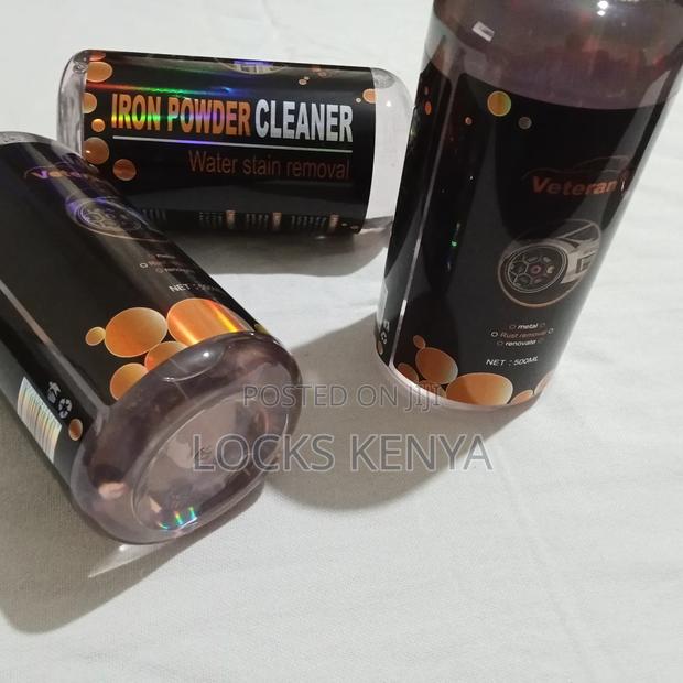 Antioxidating Car Wheel Rust Cleaner