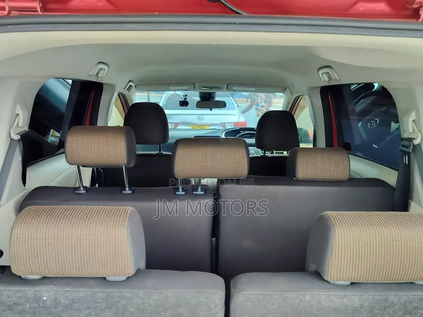 Toyota Sienta 2016 Burgundy