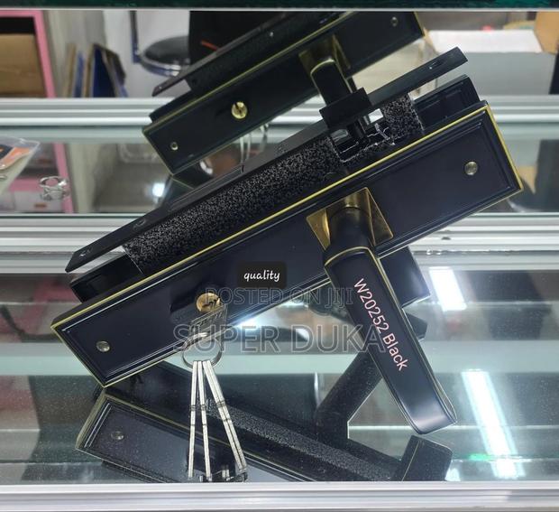 Black Heavy Duty Main Door Lock Set. New Arrival