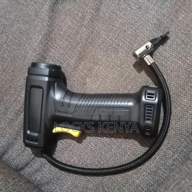 Self Service Tire Inflator/ Air Compressor
