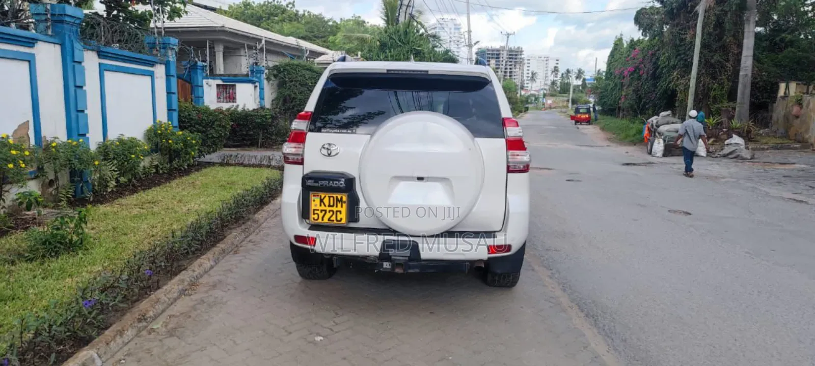 Toyota Land Cruiser Prado 2.8 2017 White