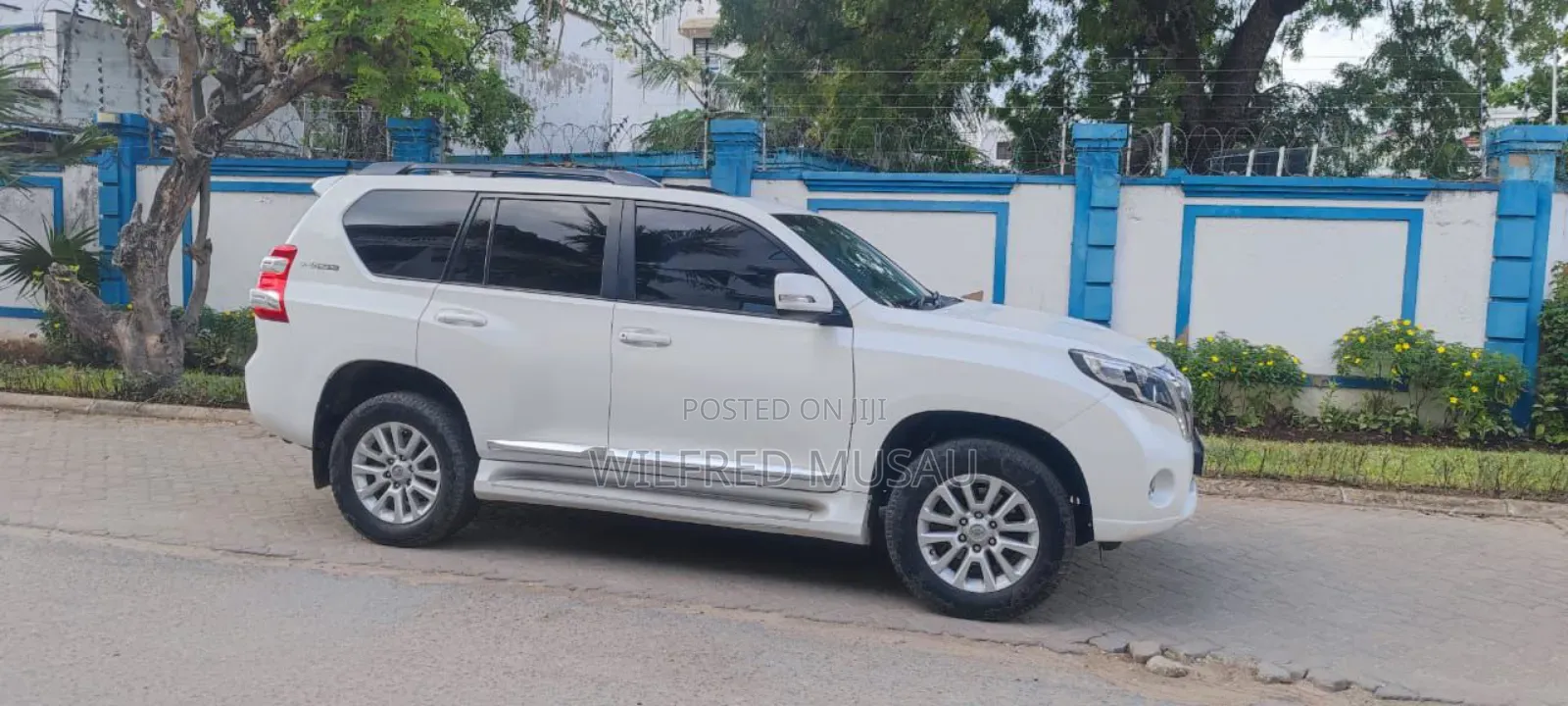 Toyota Land Cruiser Prado 2.8 2017 White