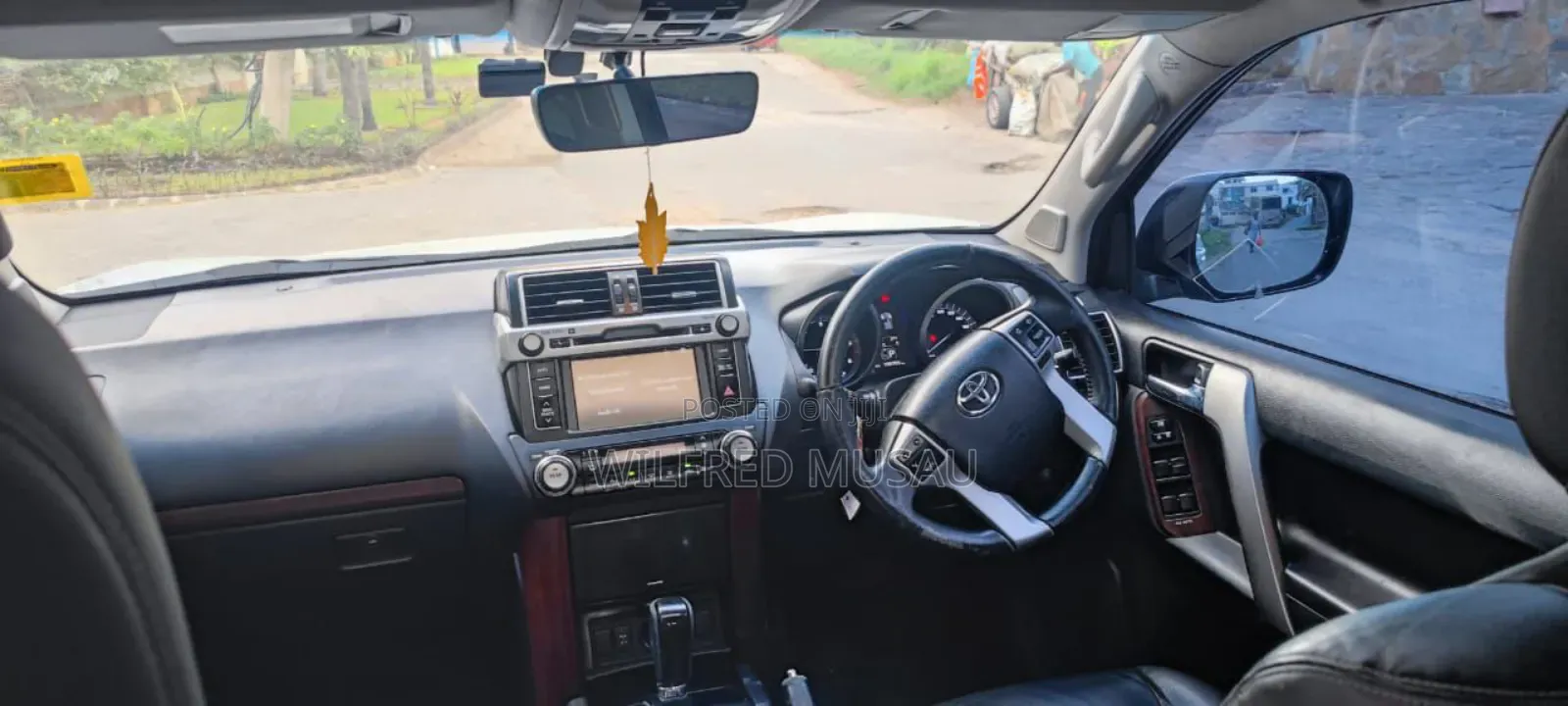Toyota Land Cruiser Prado 2.8 2017 White