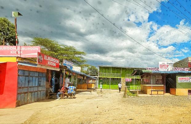 50*100 Prime Highway Plot Kikopey Gilgil - thumbnail 3