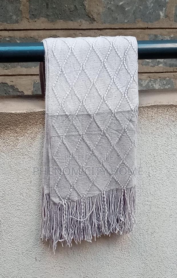 Tasseled Decorative Throwblankets Available Small Size - thumbnail 2