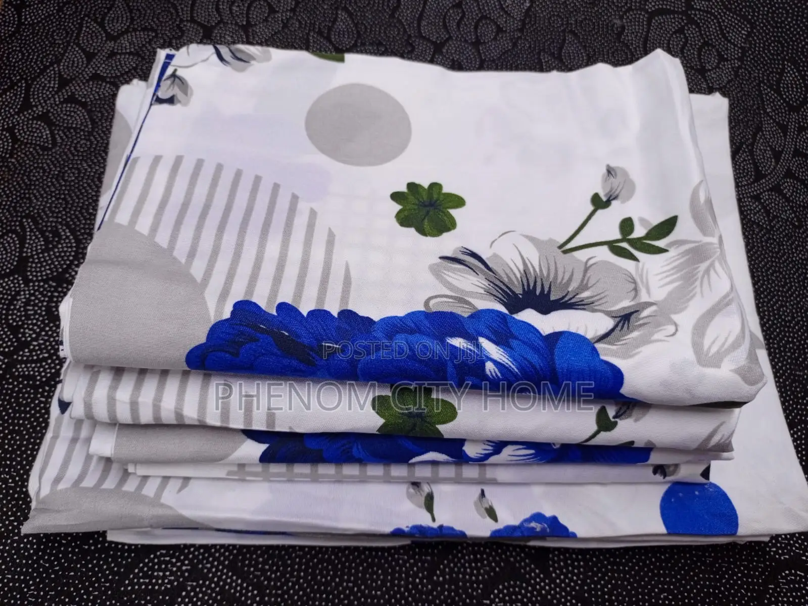 Kingsize Bed Flowers Cotton Bedsheet Set