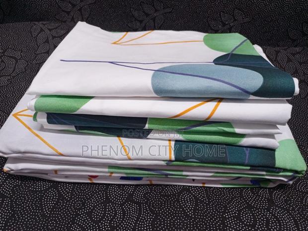 Affordable Large Flowered Bedsheet Set - thumbnail 2