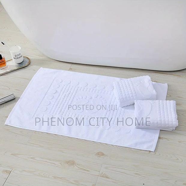 Towel Like Bath Mats Available - thumbnail 2