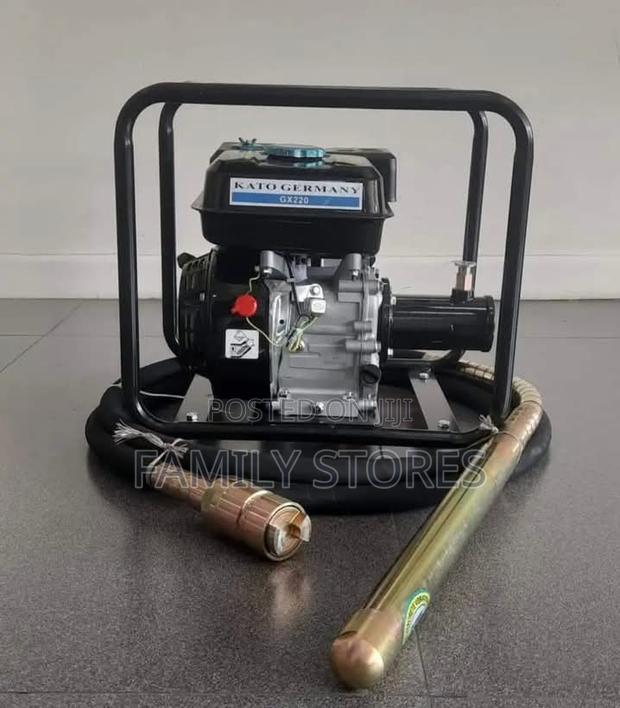 Concrete Pocket Vibrator + Shaft 7.5hp Petrol