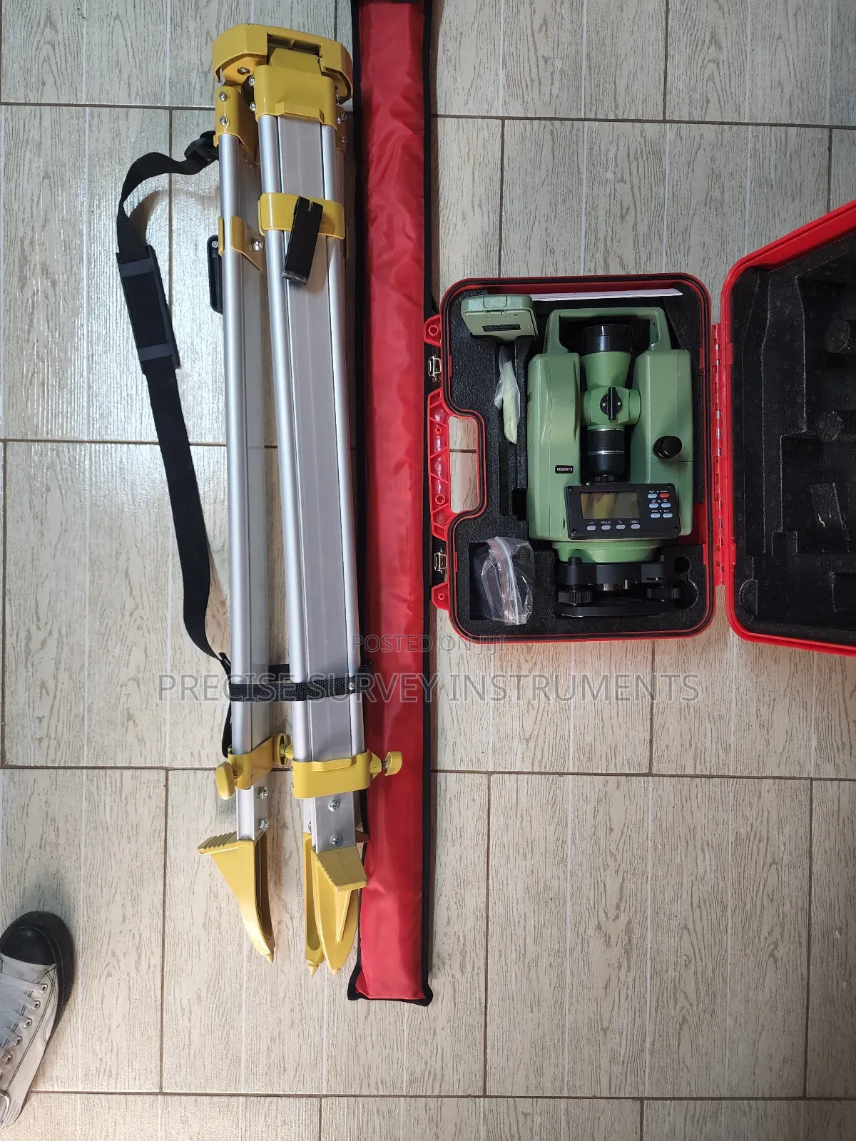 Electronic Theodolite Survey Machine on Offer