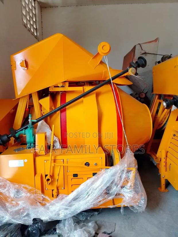 Concrete Mixer - main view