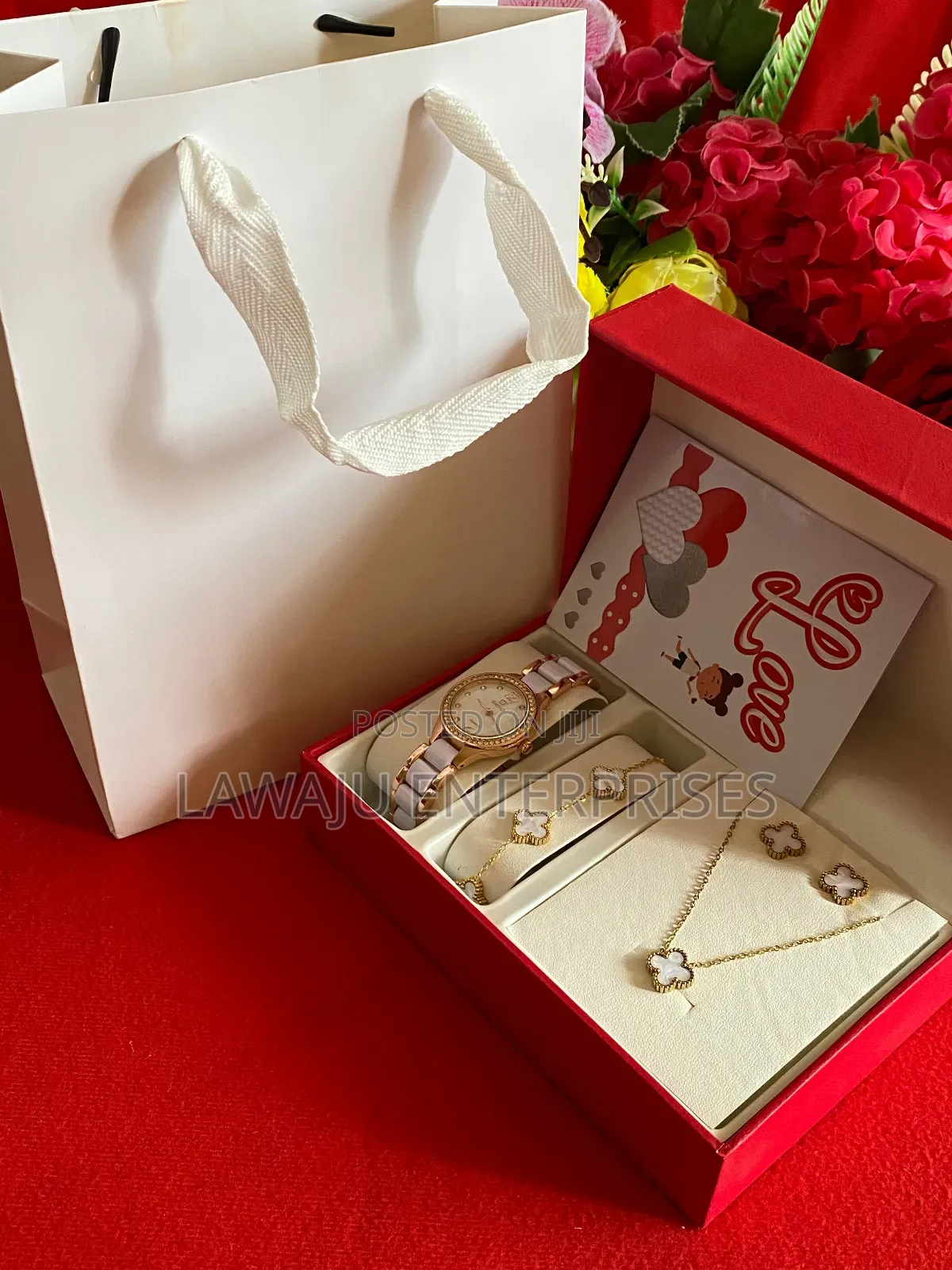 Seno Valentine's Ladies Gold Gift Set