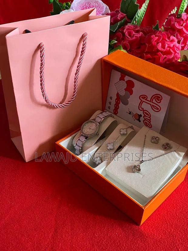 White Silver Watch Gift Set - main view