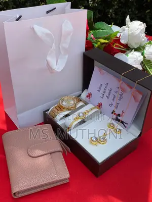 Ladies Beautiful VALENTINES/ Birthday GIFT 