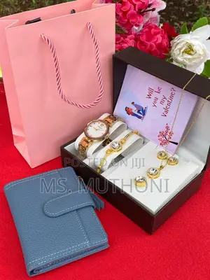 Ladies Beautiful VALENTINES/ Birthday GIFT 