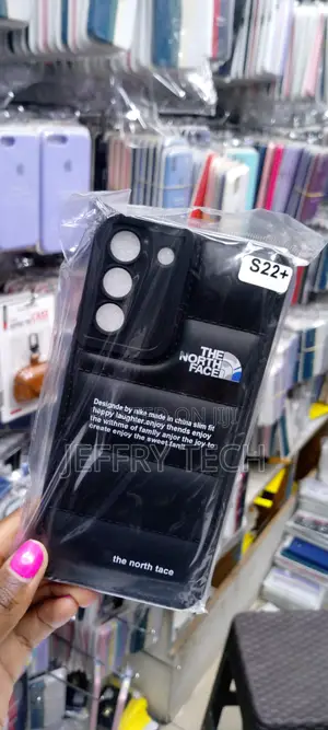 Luxury Puffer Case (Samsung Galaxy S22+, Black) - Silicone