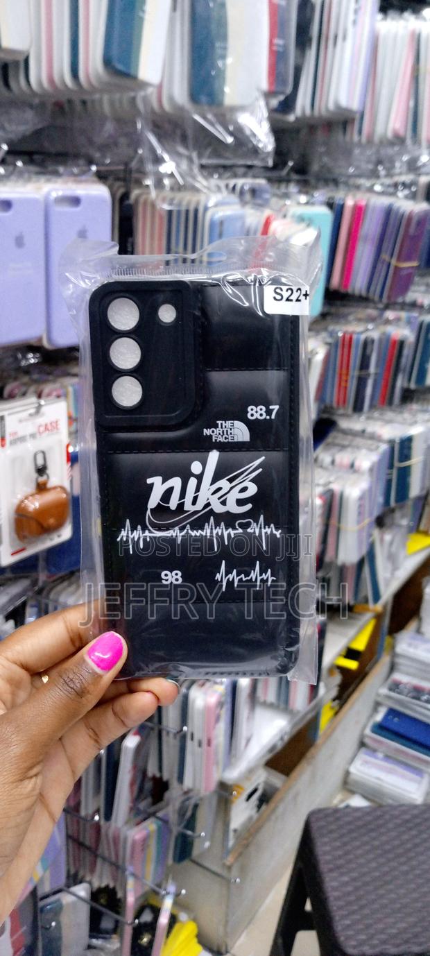 Nike Luxury Matte Puffer Case (Samsung Galaxy S22+ BLACK - main view