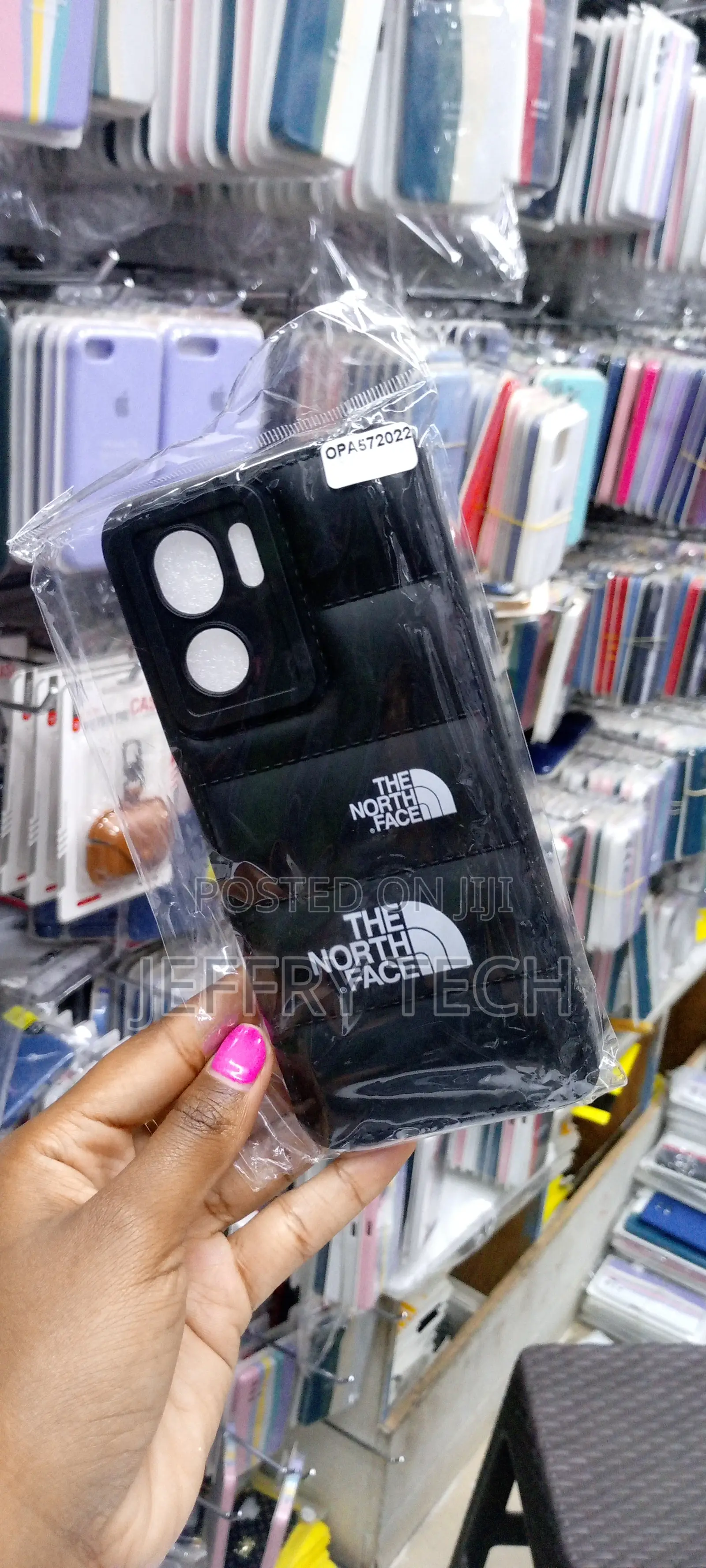 Oppo A57 4g | Puffer Black Back Cover | Scratch Resistance