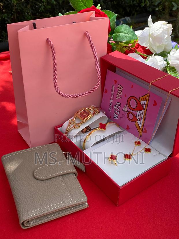 Ladies Birthday /Valentines Gift Set - main view