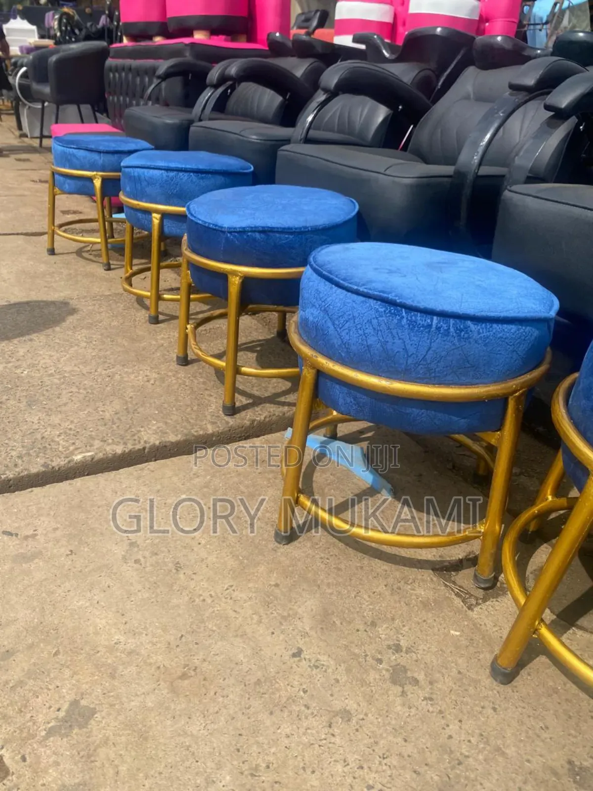 Puff Blue Goldish Pedicure Stool