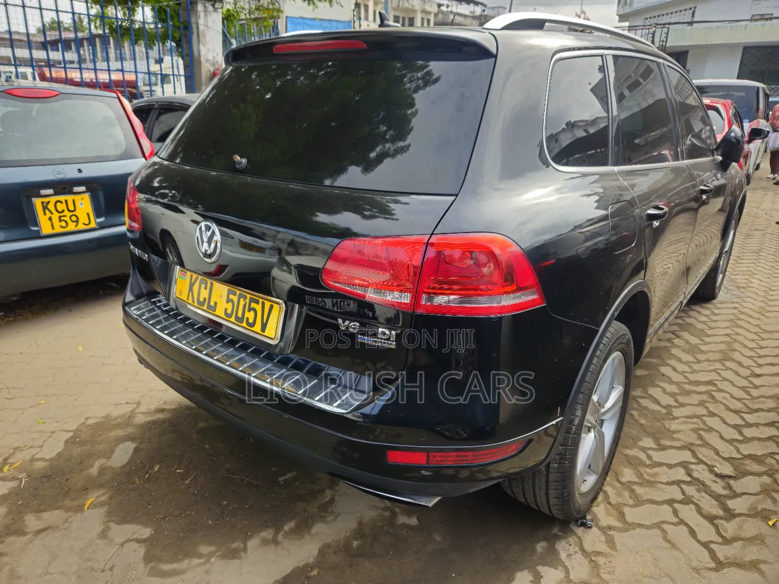 Volkswagen Touareg 2011 Black