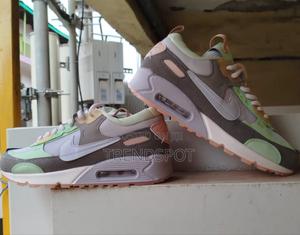 Air Max 90 FuturaSizes 36-423300/=