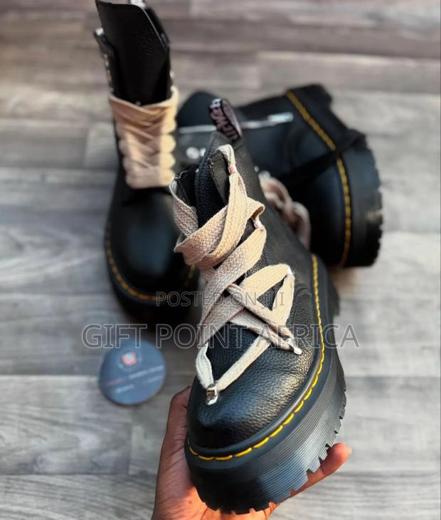 Dr Martens High Cut - thumbnail 2