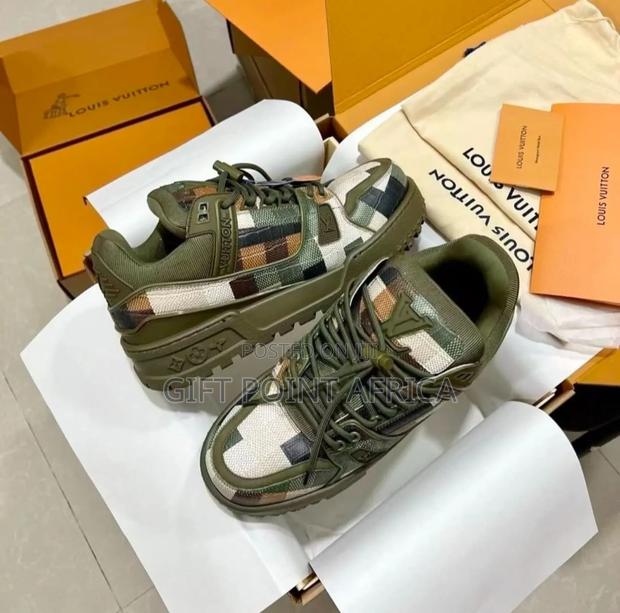 Louis Vuitton Trainer Max Sneakers - main view