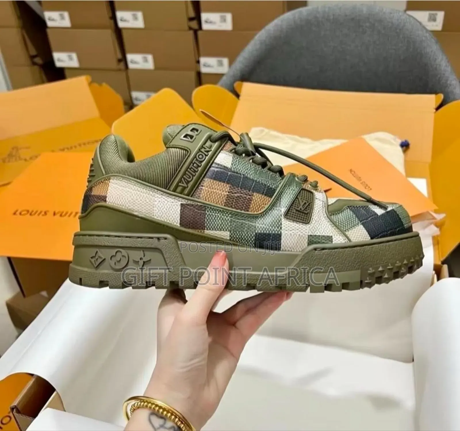 Louis Vuitton Trainer Max Sneakers