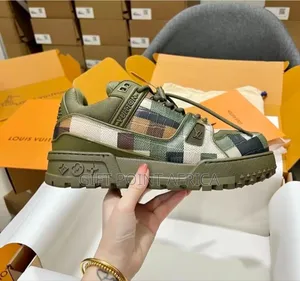Louis Vuitton Trainer Max Sneakers