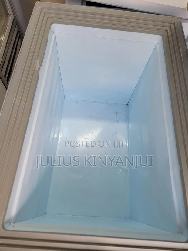 Deep Medium Capacity Freezer - thumbnail 2