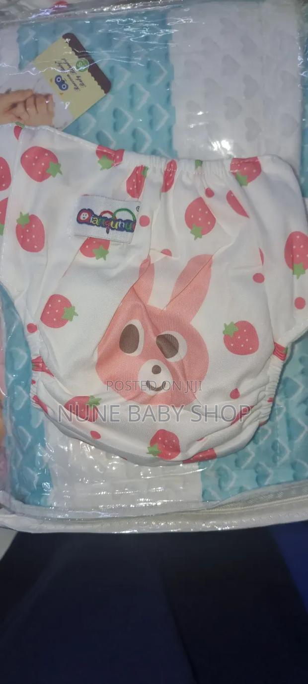 Washable Diapers With 3 Inserts - thumbnail 2