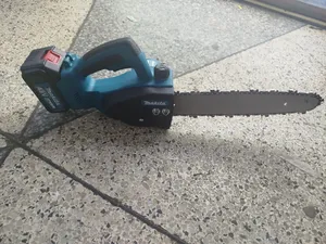 Makita Rechargeable Chainsaw