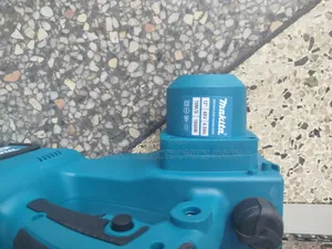 Makita Rechargeable Chainsaw