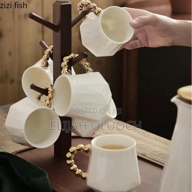 Luxurious Tea Set With Golden Handle* - thumbnail 3