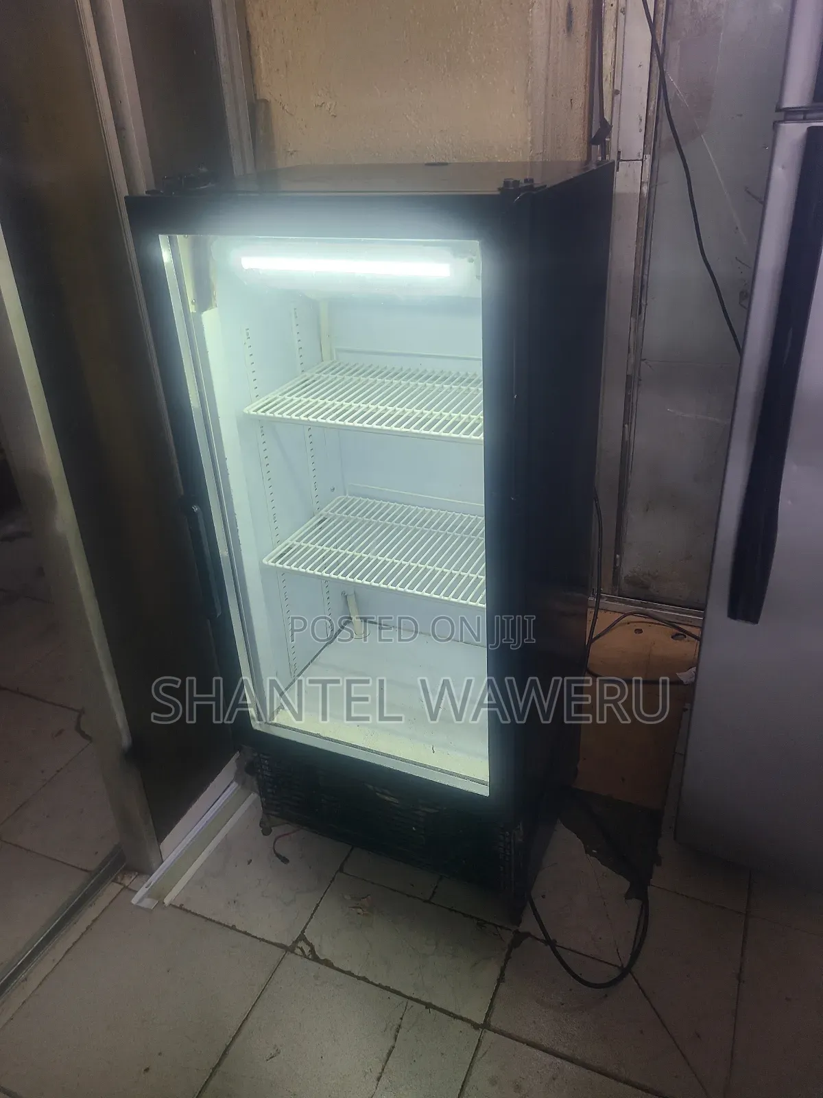  at Chiller 104 Litres * Display Fridge *