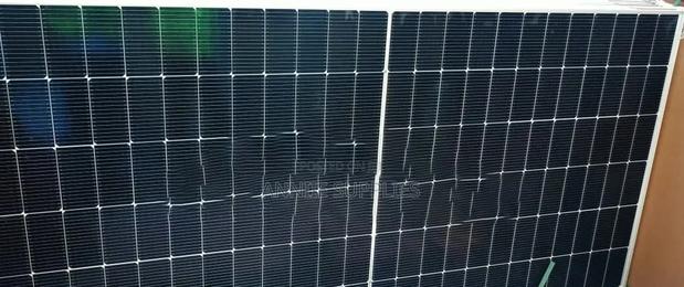 Black New 615watts Germany Solar Panel