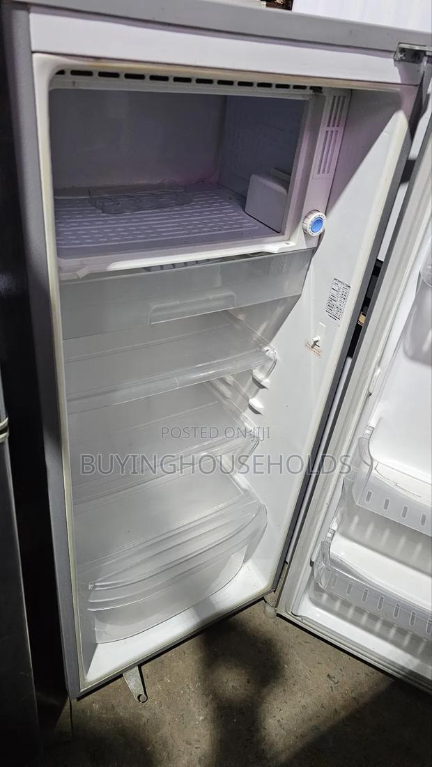 Samsung 190L Fridge - thumbnail 2