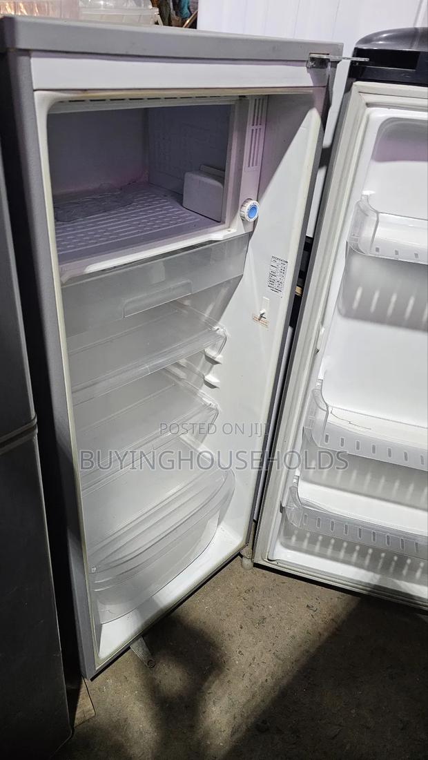 Samsung 190L Fridge - thumbnail 3