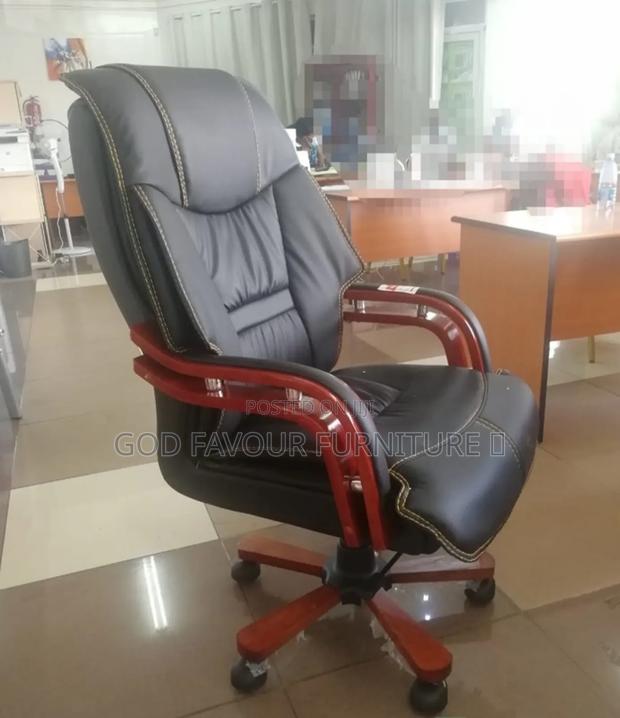 Elegant Black Leather Office Ed8kj - main view