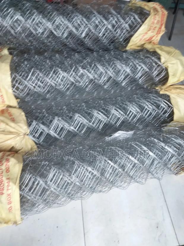 Residential Chainlink Fence G14 - thumbnail 3